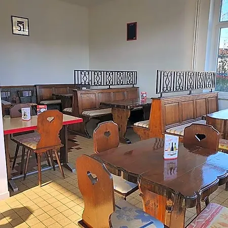 De La Promenade Otel