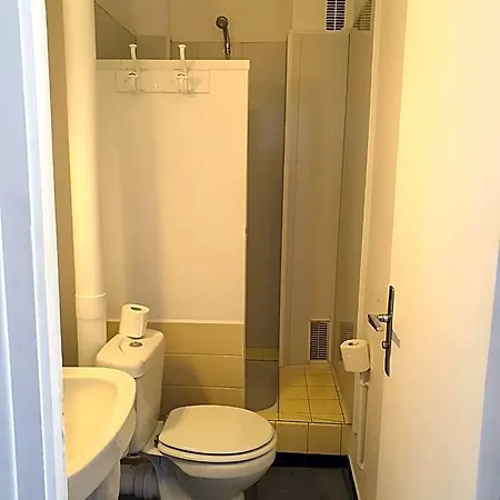 De La Promenade Otel *
