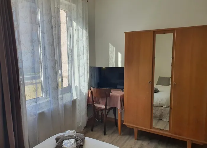 De La Promenade * Bains-les-Bains