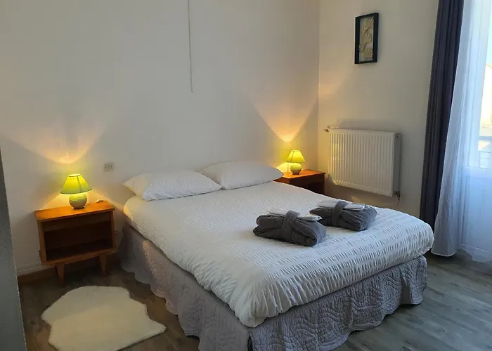 Hotel De La Promenade Bains-les-Bains